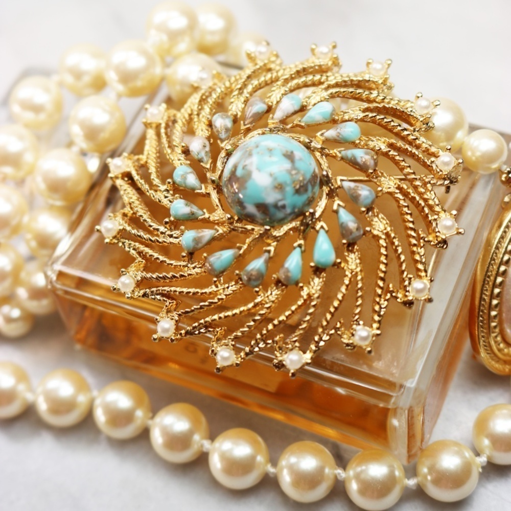 Vintage Azure Skies Larimar Sarah Coventry Brooch - Picture 10 of 16